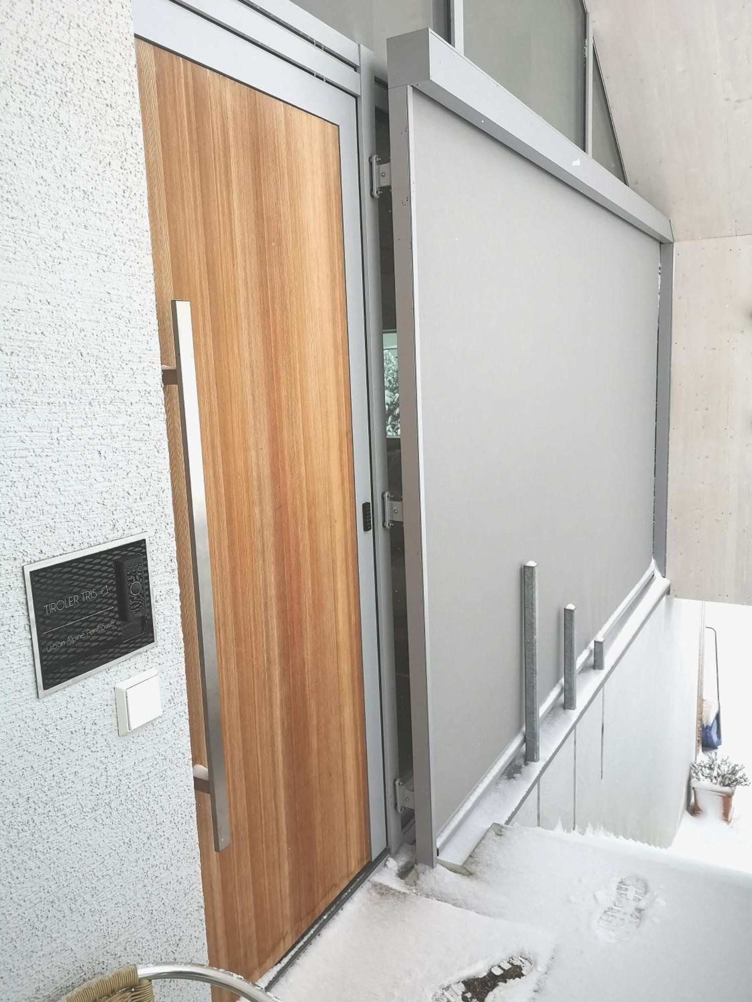 Urban Alpine Penthouse With Lake View Maurach  Dış mekan fotoğraf